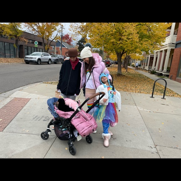 Meet your Posher, S - Picture 1 of 1